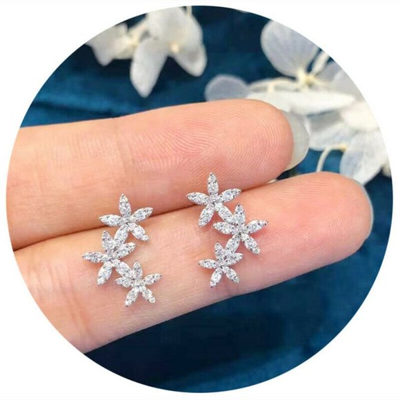 Jewelry - NEW 14k Gold Over Silver Diamond Flower Studs